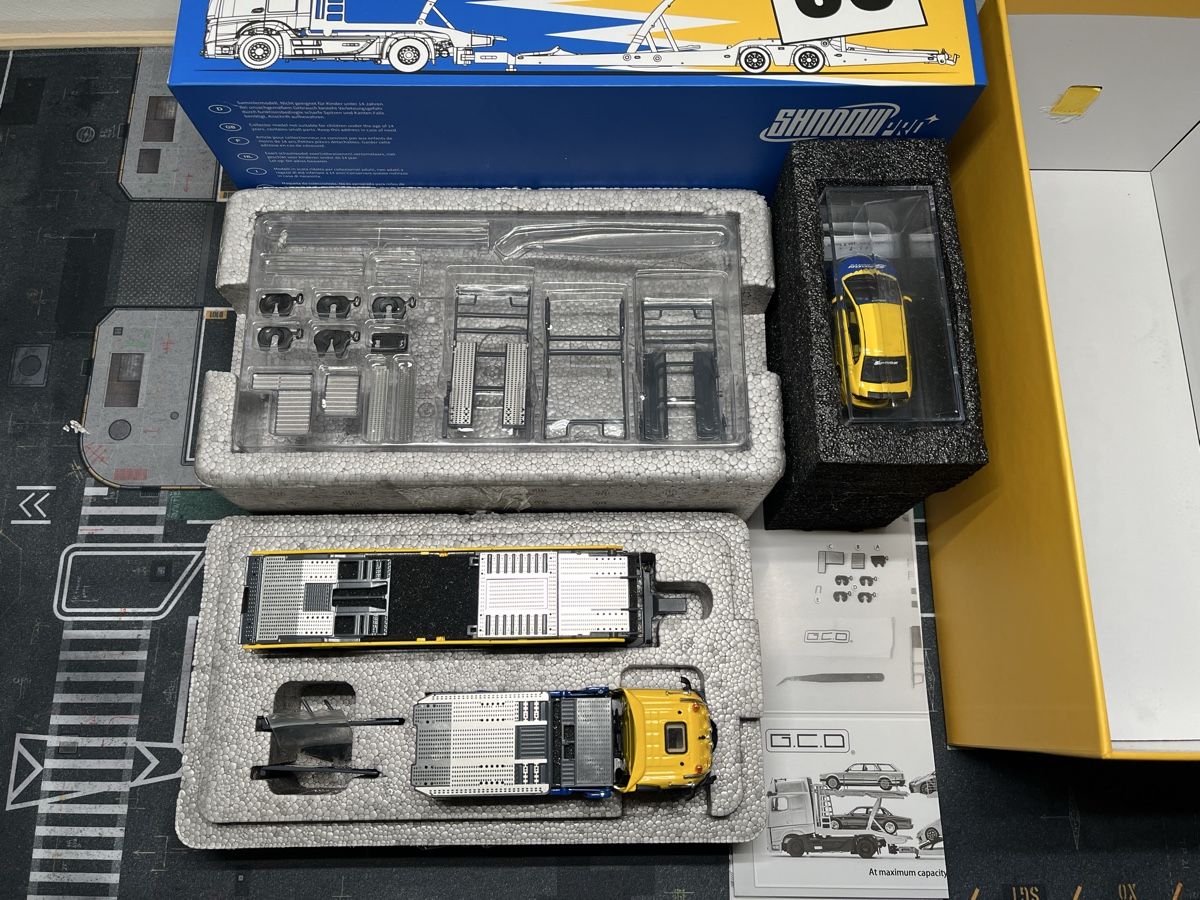 Modellautos: G.C.D. 1/64 Mercedes Actros Gigaspace "Spoon" – Neu (gemäss Beschreibung) aus Chur von SpaceMonkey 2