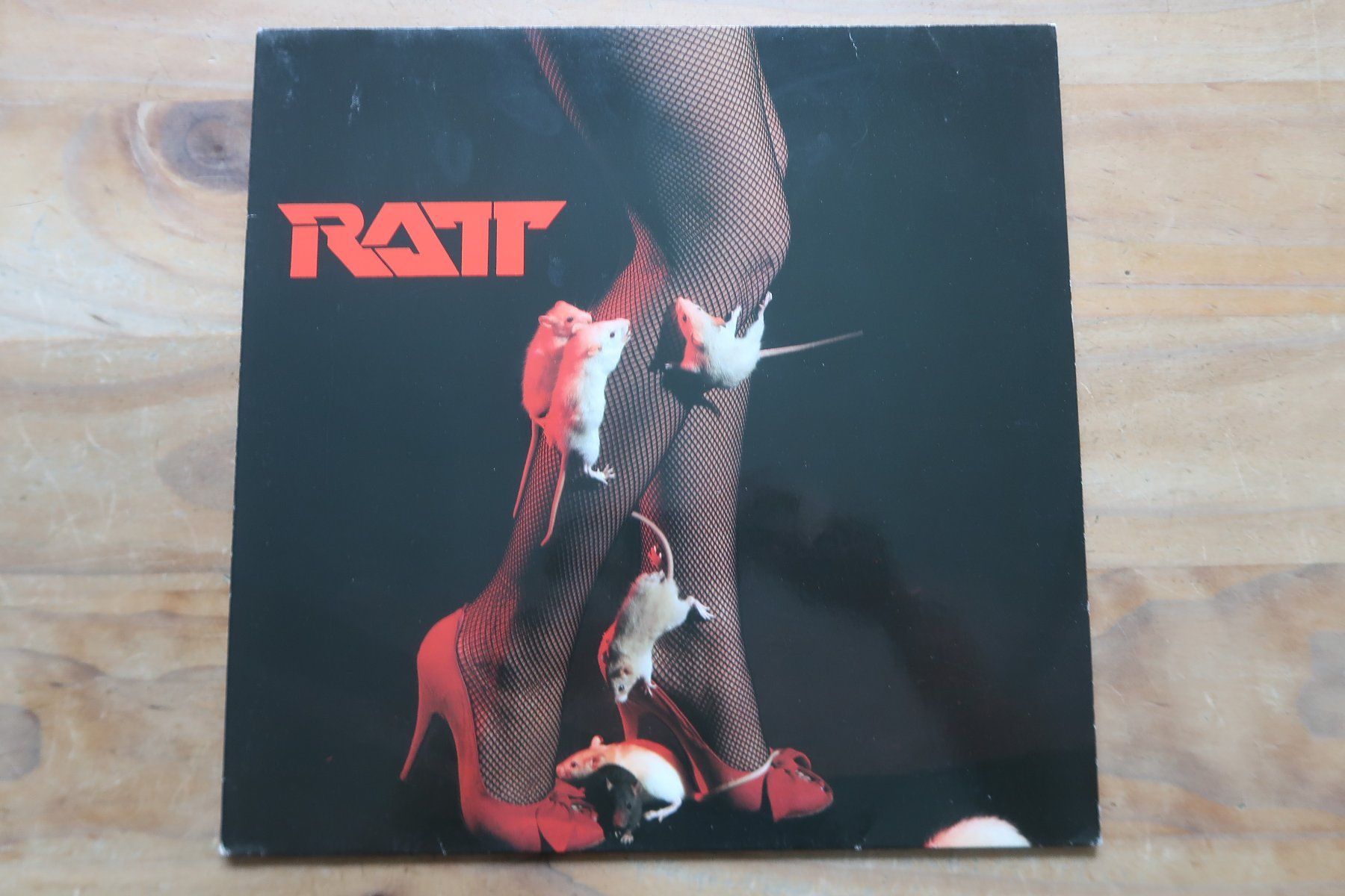 Dischi in vinile: RATT - ST -  VINYL LP – Usato da Basel venduto da Patiscat