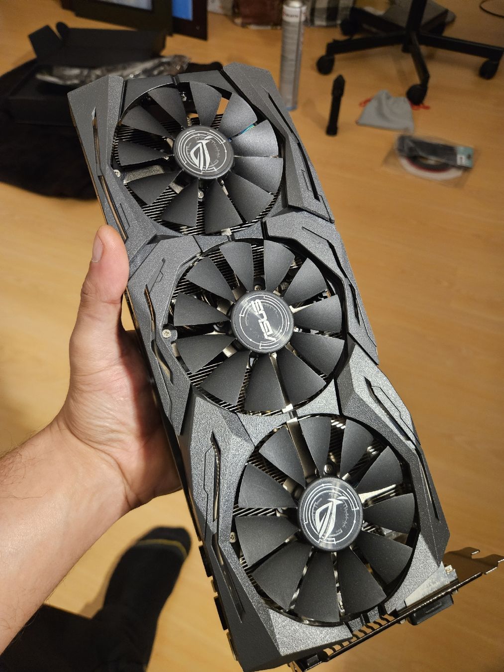 Asus Grafikkarten: Asus ROG Strix 1080Ti – Gebraucht aus Beringen von ProDriveScoobi 1