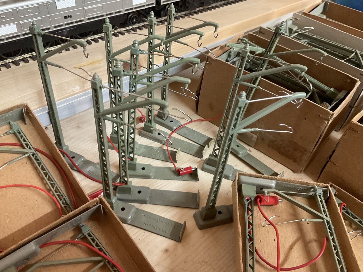 Märklin Modellini di ferrovie: Oberleitungsmasten – Usato da Wald ZH venduto da Sbbemilio 9