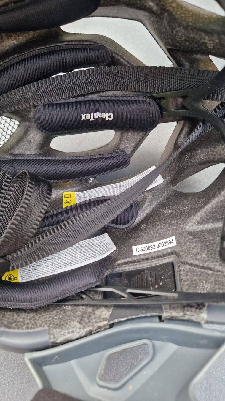 Caschi: VELOHELM 54-58 cm Neuwertig – Nuovo (secondo la descrizione) da Zürich venduto da schweinsbraten 3