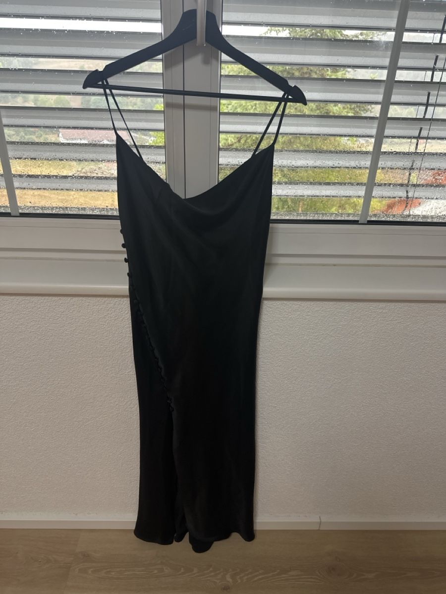Zara Kleider: Zara Kleid – Neu (gemäss Beschreibung) aus Fisibach von hadilicious 2