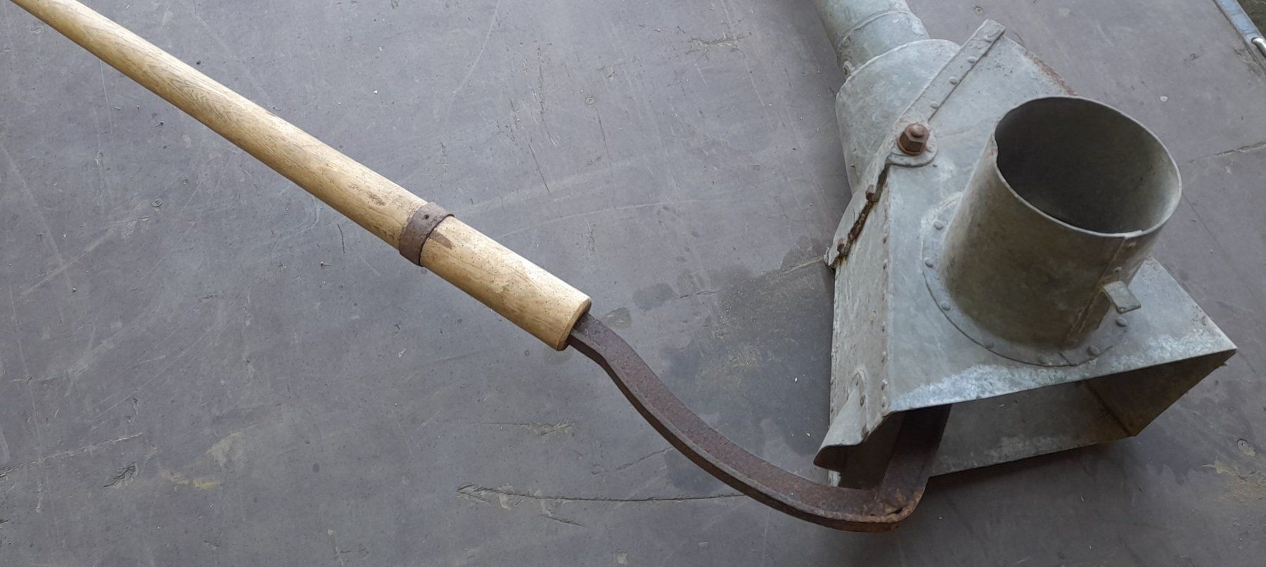 Pompe & Parti di ricambio: Handpumpe alt, Güllepumpe – Usato da Villmergen venduto da BRUMA57 1