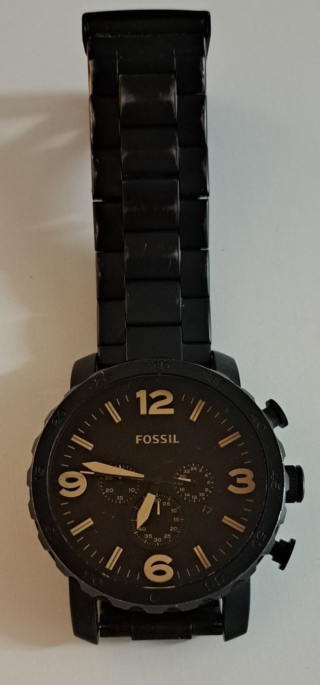 Fossil Orologi: Fossil Herren-Chronograph in Schwarz mit großem Gehäuse. – Usato da Biel/Bienne venduto da Sasha4u 1
