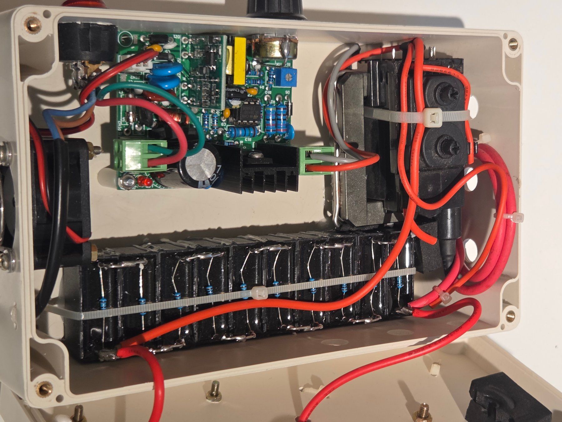 Componenti elettronici: Tesla-Spule / Hochspannungsgerät Eigenbau – Usato da Düdingen venduto da gaston_123 2