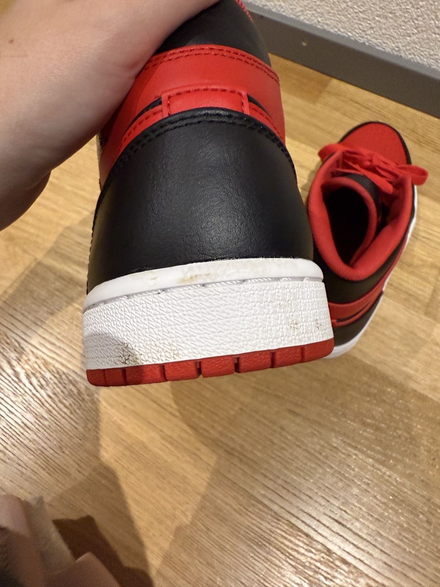 Jordan Scarpe da uomo: Air Jordan 1 Mid – Usato da Brunnen venduto da pel_vk7g 4