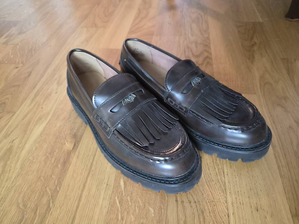Scarpe da donna: Chaussures marron élégantes  comme neuves – Nuovo e nell'imballaggio originale da Bernex venduto da luanacsoares