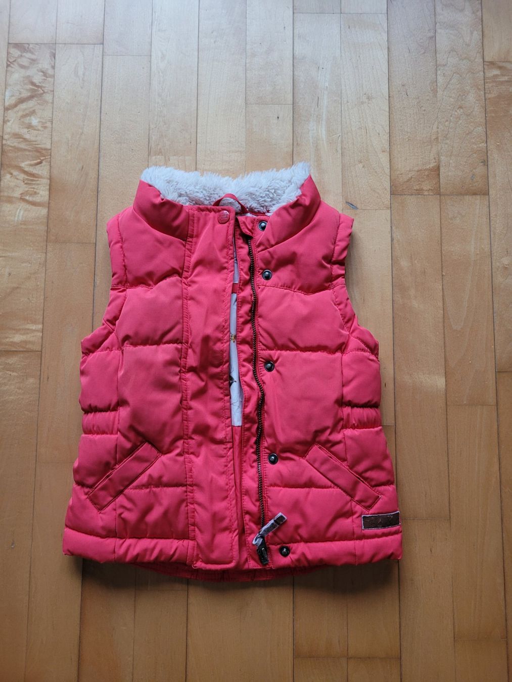 H&M Altro abbigliamento per bambina: Weste Mädchen Gr.110 – Usato da St. Margrethen SG venduto da SamusAran