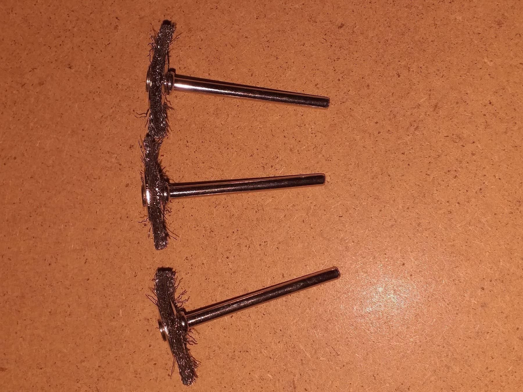 Tutti gli attrezzi: Bürste Rund für Dremel – Nuovo e nell'imballaggio originale da Pieterlen venduto da Sailing4fun 2