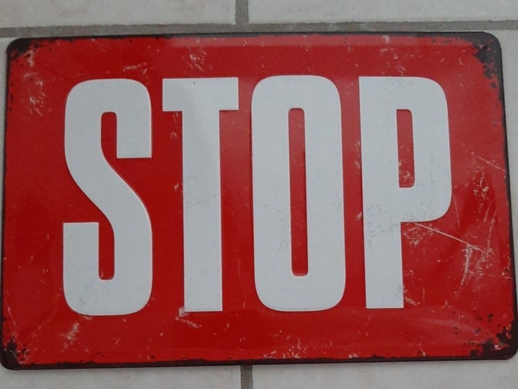 Insegne: STOP Blechschild. 30×20 cm – Nuovo (secondo la descrizione) da Buchs AG venduto da Cuescu