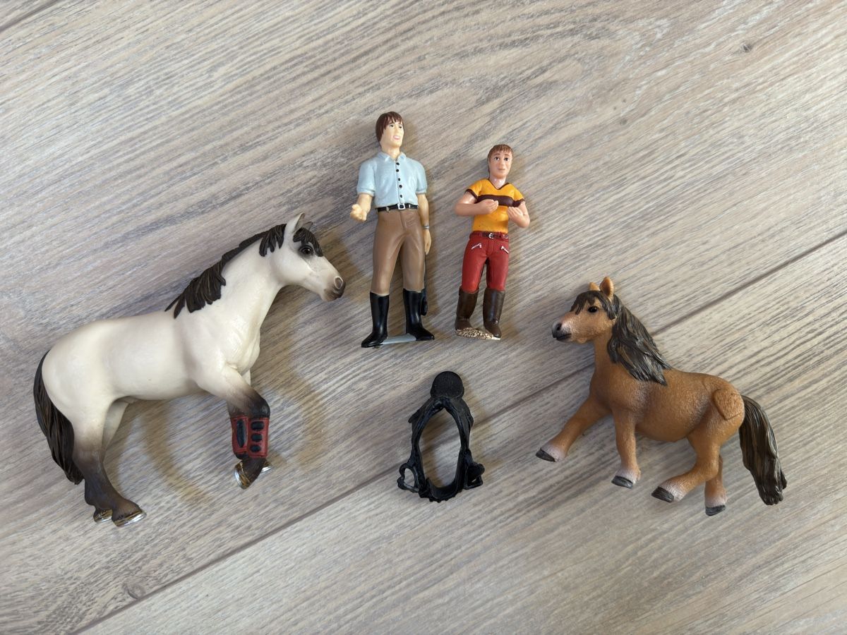 Schleich Giocattoli: Schleich Pferde Figuren Set, neuwertig – Nuovo (secondo la descrizione) da Sarmenstorf venduto da Nathaliie_21