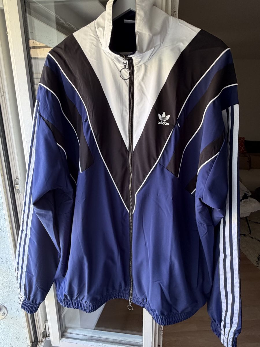 Adidas Jacken: Adidas oversized jacket – Neu (gemäss Beschreibung) aus Nyon von ula_swg8 3
