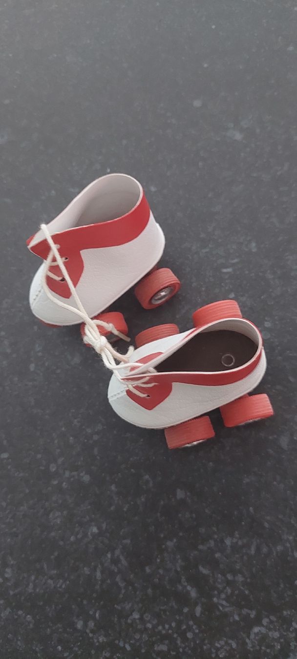 Sasha Morgenthaler Bambole: SASHA Rollschuhe für Puppen  – Difettoso da Muri AG venduto da nindo1 5