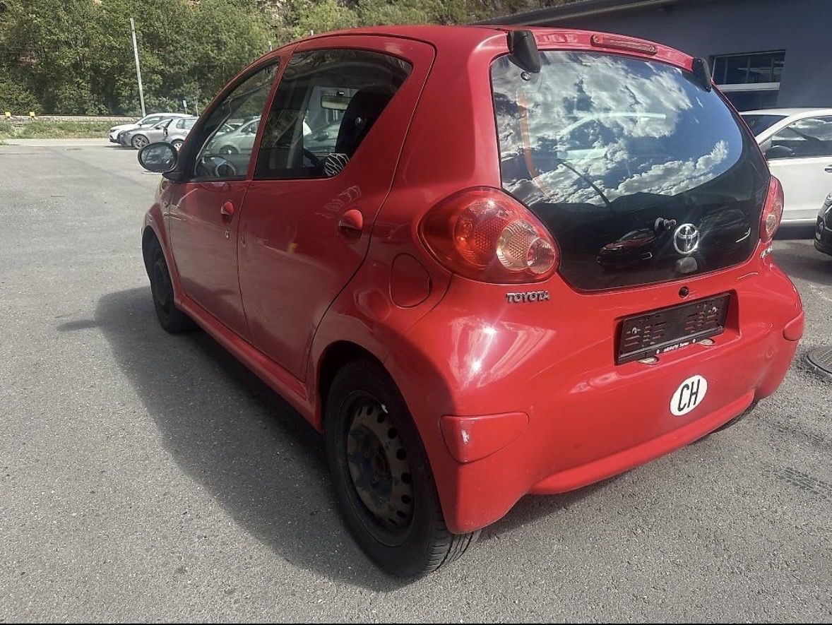 Toyota Automobili: Toyota aygo – Usato da Pollegio venduto da corri04 3