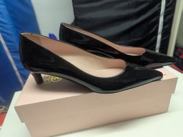 Pretty Ballerinas Lack Pumps Schwarz, Gr. 39.5, wie neu!