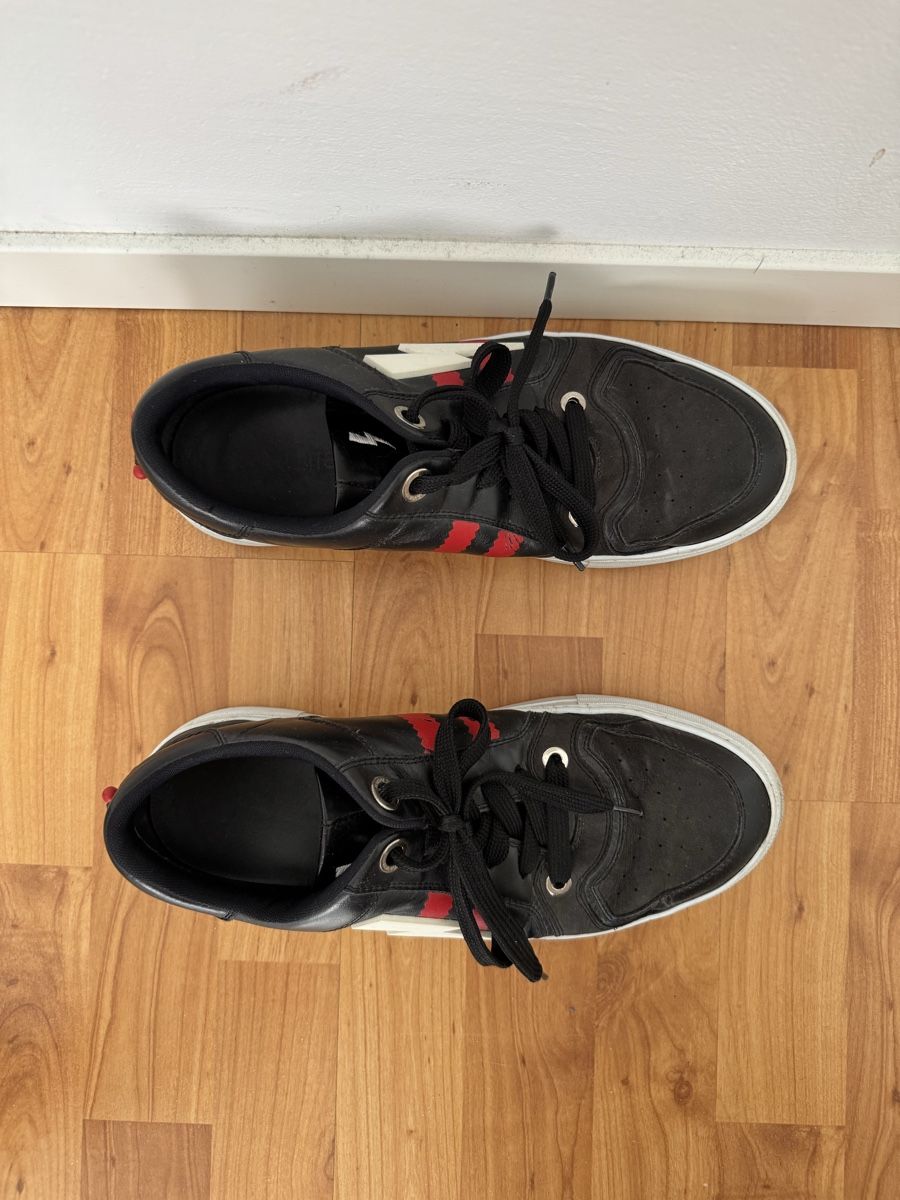 Scarpe da uomo: Neil Barrett Sneaker Schwarz/Rot 44 – Usato da Zürich venduto da pa.ul 1