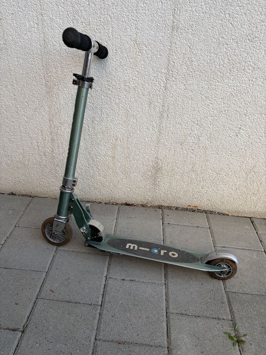 Micro Kickboard: Tretroller Micro Kinder gutem Zustand Gruen – Usato da Knonau venduto da jascarb