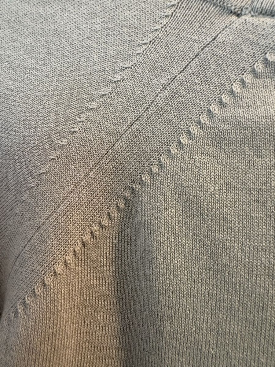 Esprit Pulls & Sweat-shirts: Damen Pullover kurzarm V-Ausschnitt Esprit Grösse XS – D'occasion à Dulliken par gab_jdr2 4