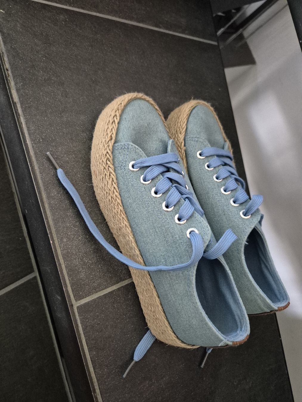 Scarpe da donna: Schuhe 37 – Usato da Würenlingen venduto da kuh33 1