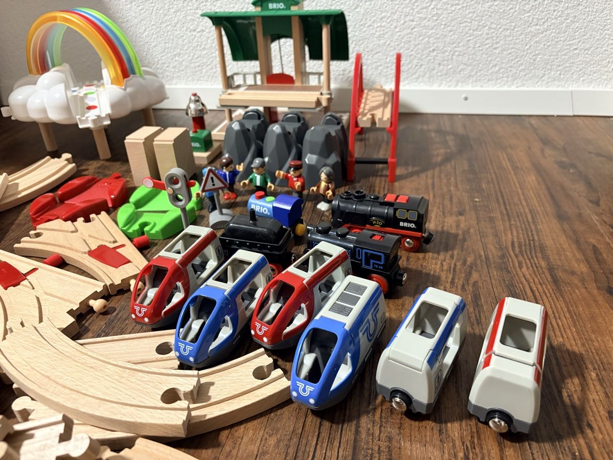 Brio Jouets: Grosses BRIO Eisenbahn Lot – D'occasion à Werdenberg par tradeSG 1