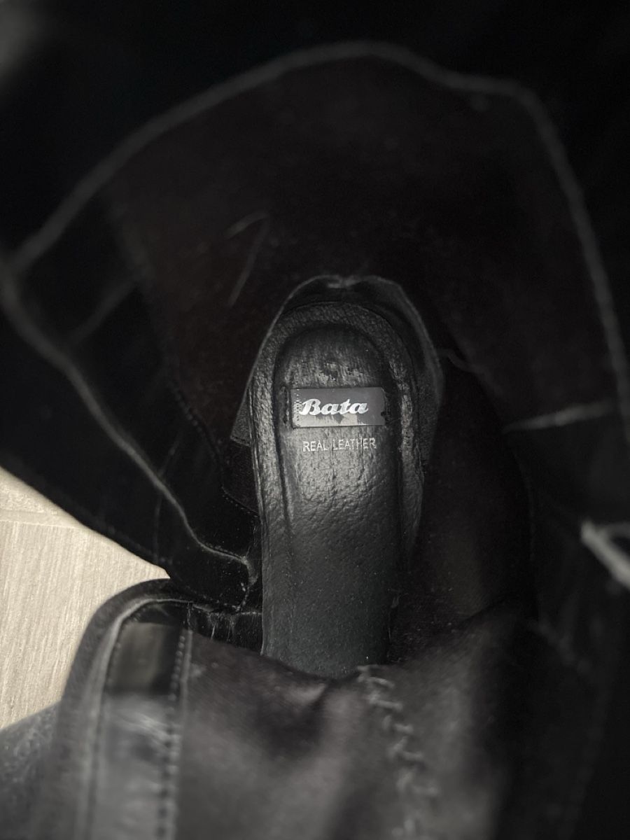 Scarpe da donna: Stiefeletten Bata schwarz – Usato da Horgen venduto da Superkalifagilistic 3