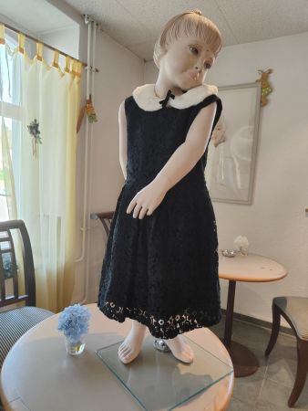 Mädchen Kleid Gr 130 mit passende Jäckli