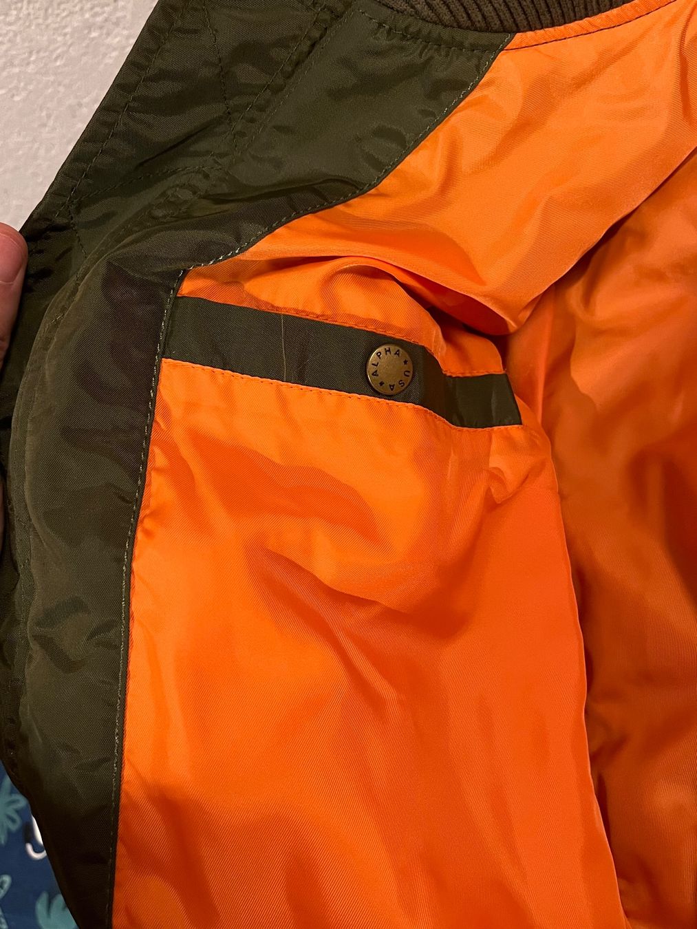 Alpha Industries Jacken: Alpha Industries Bomber Jacket – Gebraucht aus Lausanne von Davde92 5
