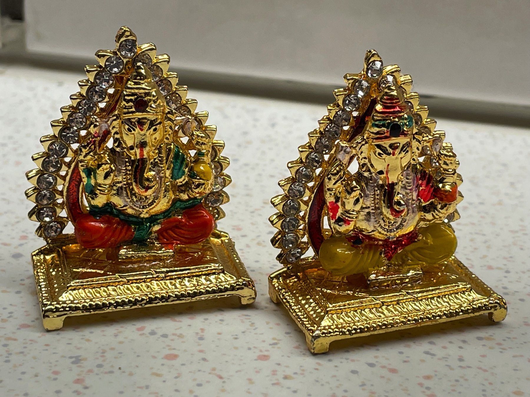 Statuette: 2  schöne   Hinduh-Figuren !!      neu !!!! – Nuovo (secondo la descrizione) da Winterthur venduto da sportdisco2 5