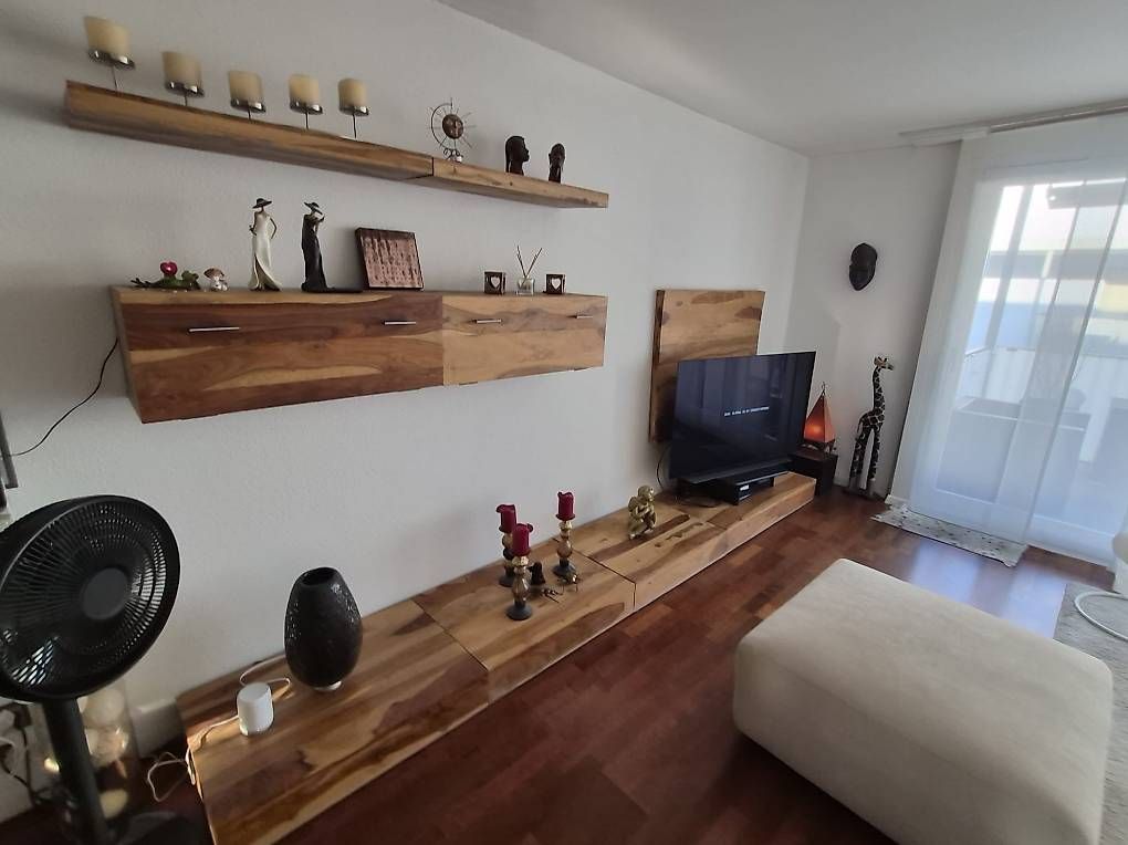 Scaffali: Wohnwand Holz – Nuovo e nell'imballaggio originale da Othmarsingen venduto da zoe_8g5n 1