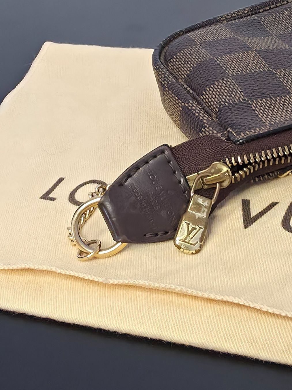 Louis Vuitton Borse da donna: LOUIS VUITTON Mini Pochette Accessoires - N58009 – Usato da Dietlikon venduto da litisop 3