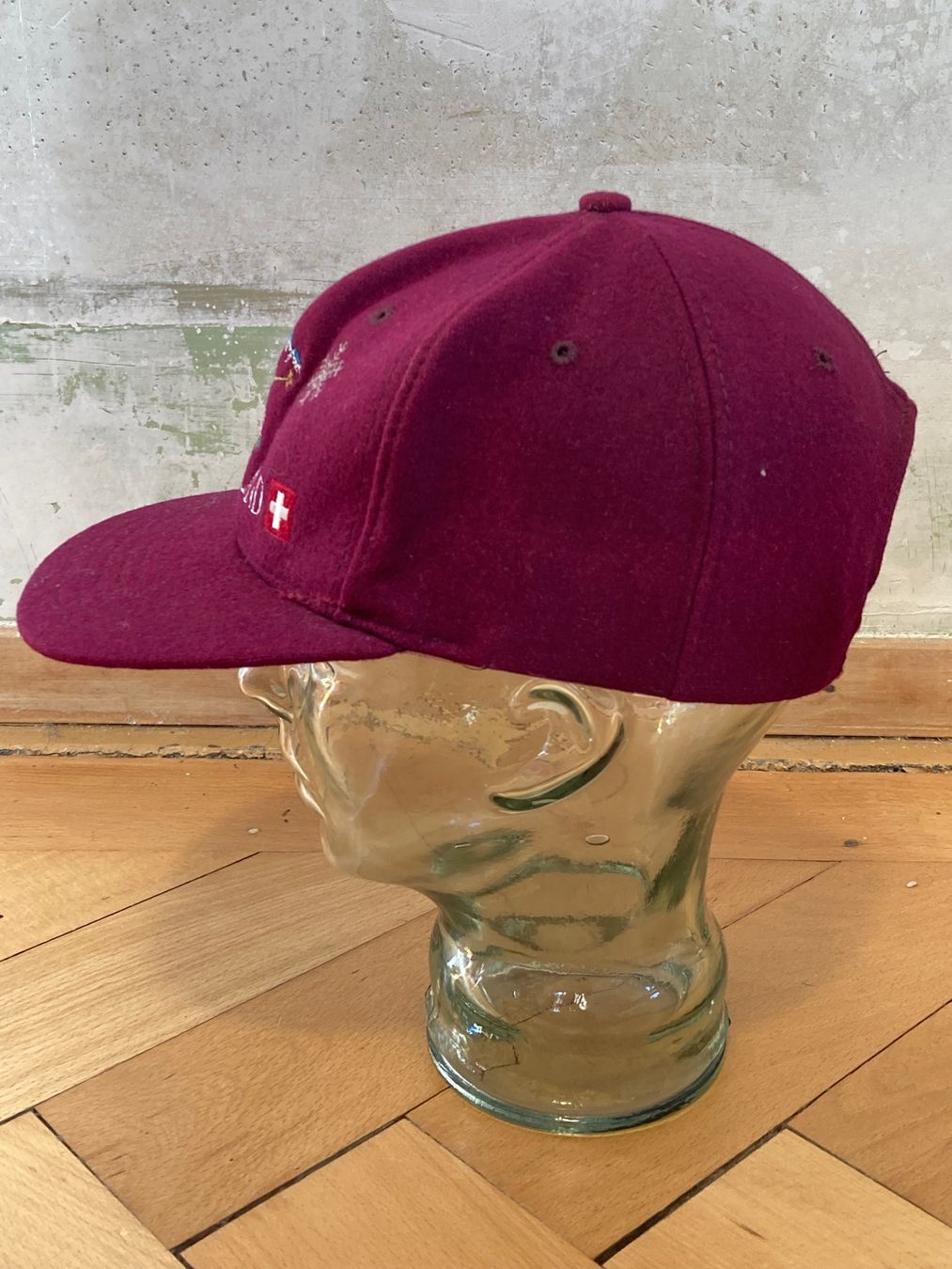 Copricapi, berretti & cappellini: Vintage 90s Cap Switzerland Ski Wool Embroidered 6-Panel – Usato da Zürich venduto da le_souk 2