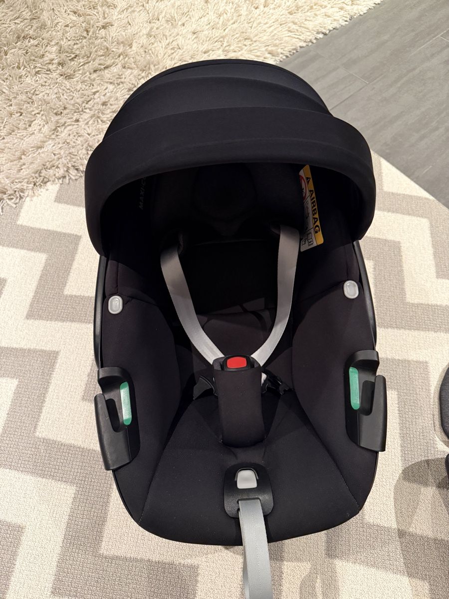 Maxi-Cosi Sièges auto: Babyschale Maxi Cosi Pebble 360 – D'occasion à Rütihof par Lukas62 1