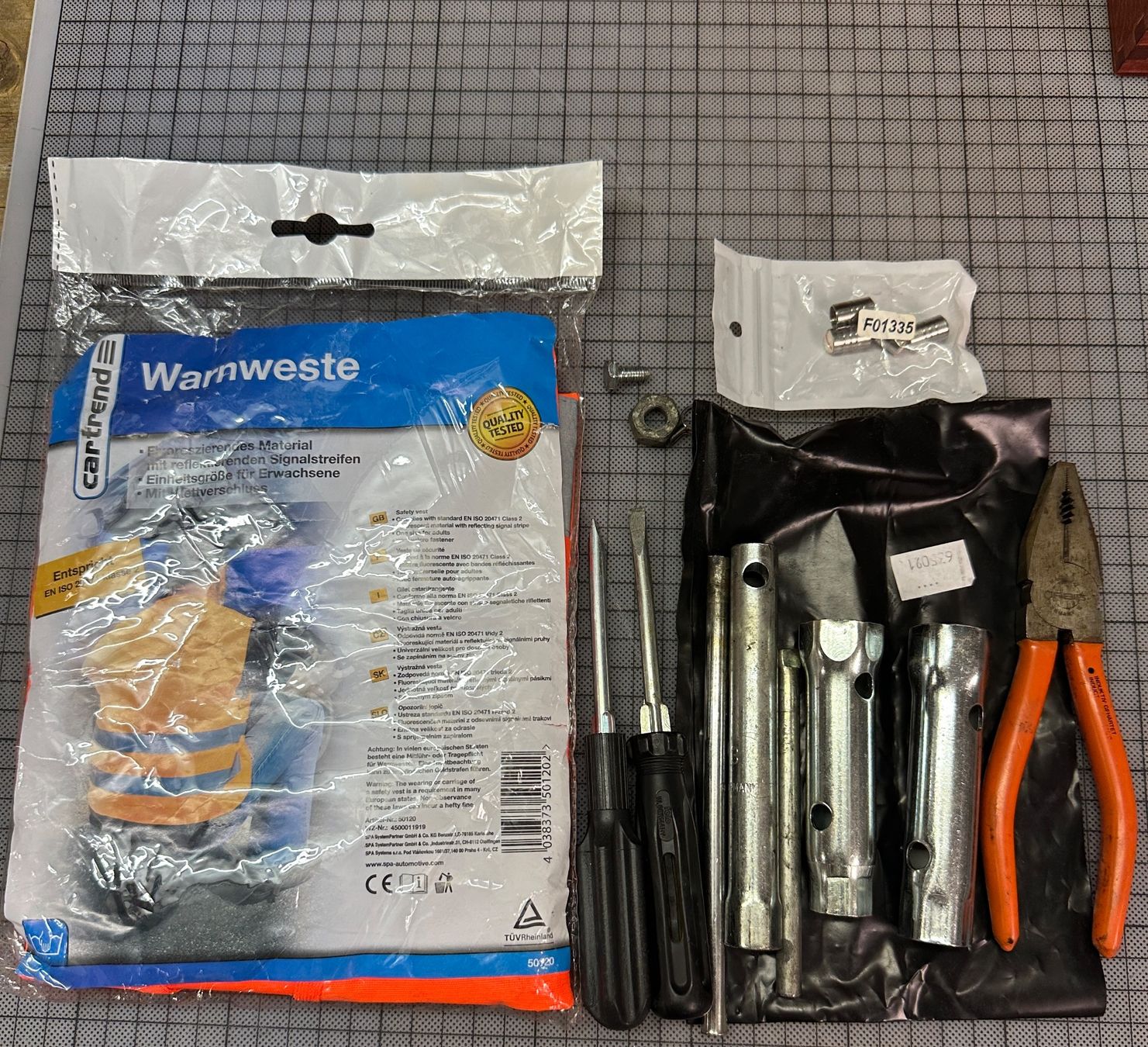 Alle Werkzeuge: Vespa Pannenset, Werkzeug – Gebraucht aus Nussbaumen AG von olitech5415 1