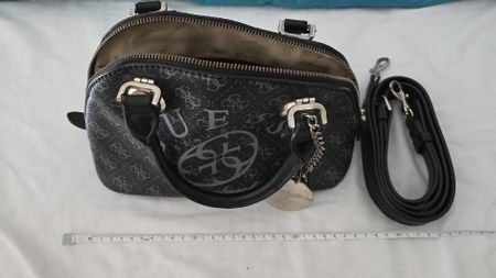 Handtasche Guess Original, wurde gebraucht, aber noch gut