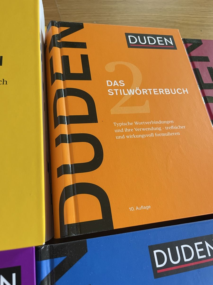 Libri: Duden Kollektion – Usato da Urdorf venduto da spacemetalfantasy 1