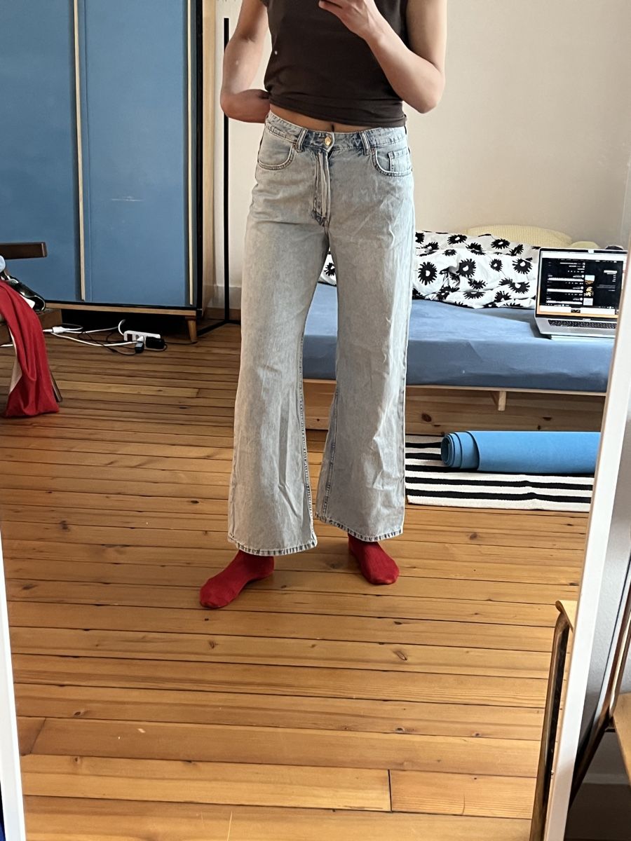 H&M Jeans: Jeans light wash – Usato da Bern venduto da Nina_Lou