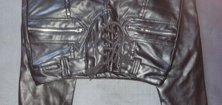 Kunstlederhose, Nietenhose, Schnüroptik, leather style, pant