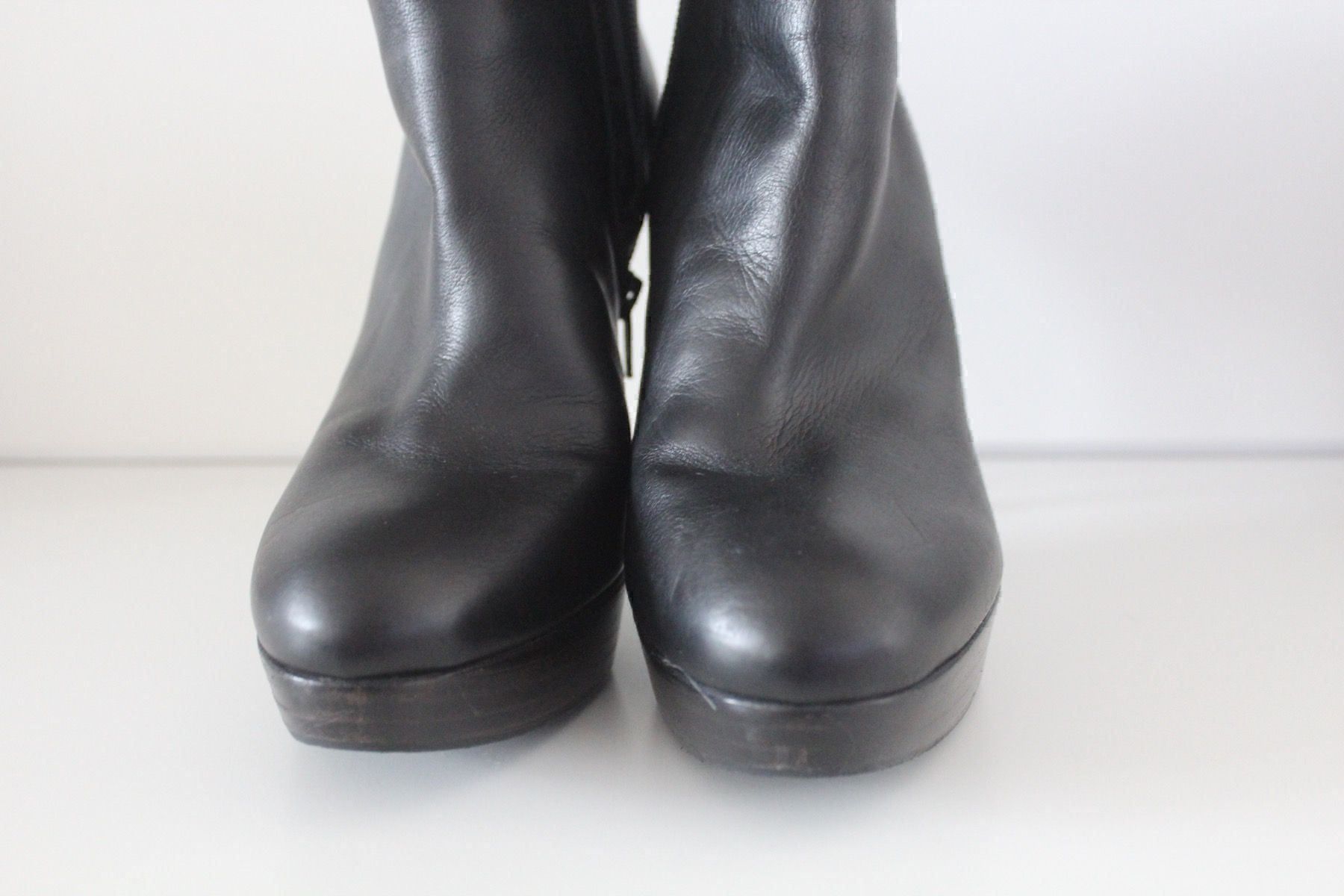 Stuart Weitzman Scarpe da donna: Stuart Weitzman Stieflettem Gr.39.5 – Usato da Zürich venduto da JOD213 1