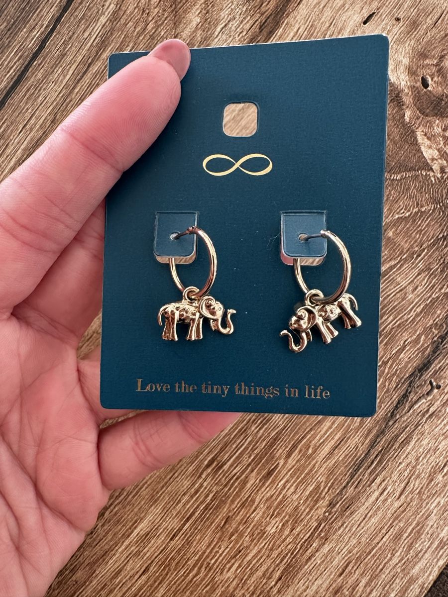 Ohrringe & -stecker: Goldige Elefantenohrringe – Neu und originalverpackt aus Siebnen von luana_cataleya 1