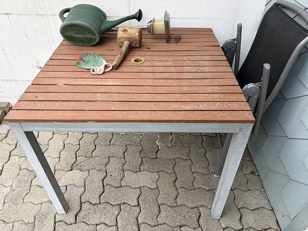 Tische: Gartentisch  – Gebraucht aus Heimberg von Blackwitch