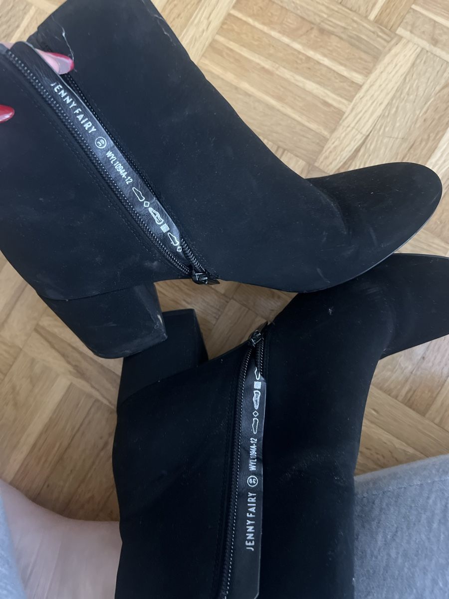 Scarpe da donna: Schwarze Stiefel (Gr. 39) – Usato da Wattwil venduto da skr_94 2