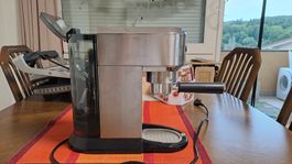 DeLonghi Kaffeemaschine,  silber guter Zustand