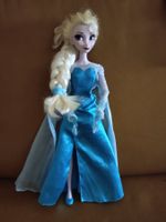 Original Disney Paris Prinzessin Elsa Frozen singt, leuchtet