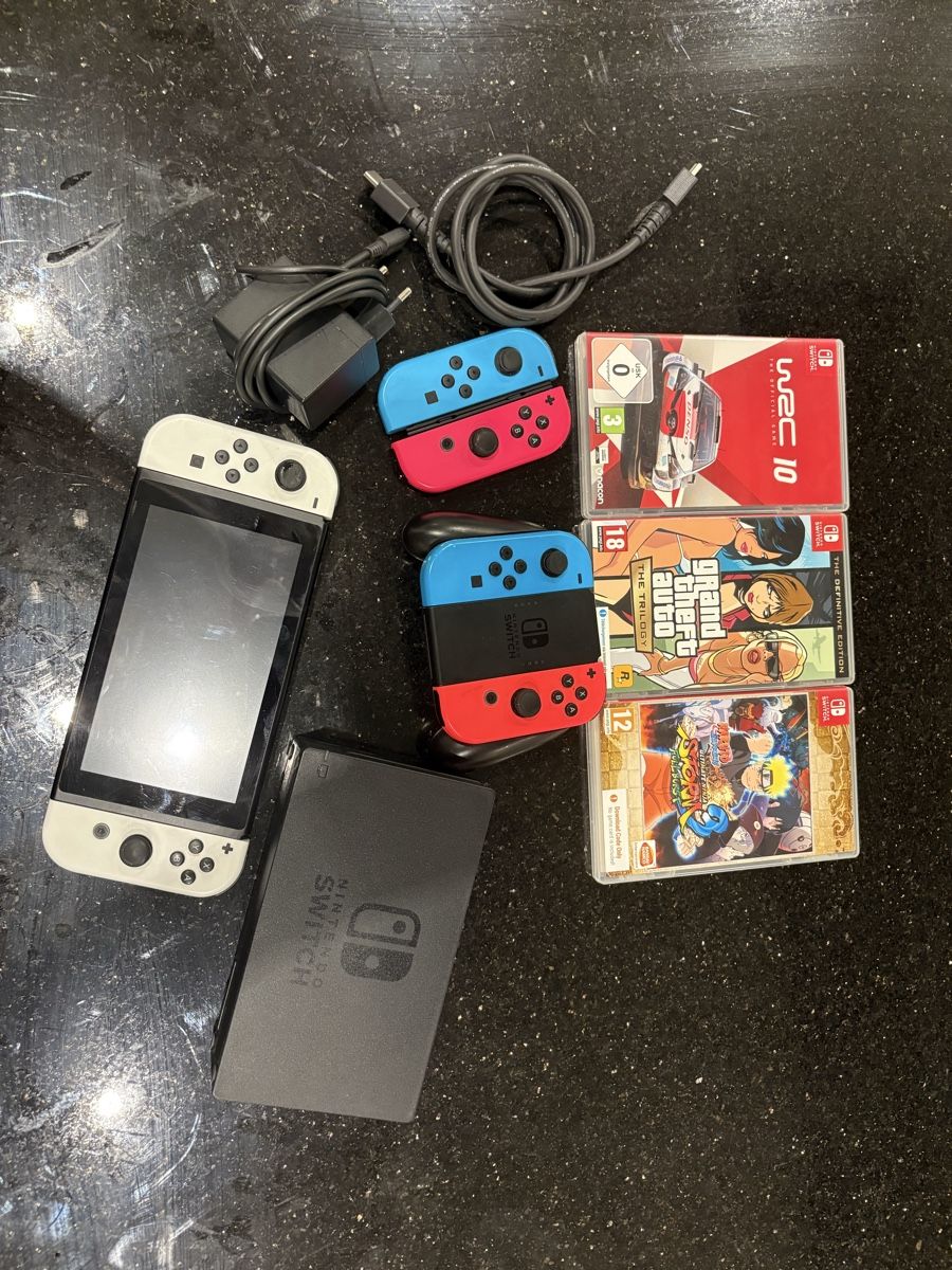 Nintendo Console: Nintendo Switch Konsole mit Spielen  – Usato da Schlieren venduto da ber_nqj2