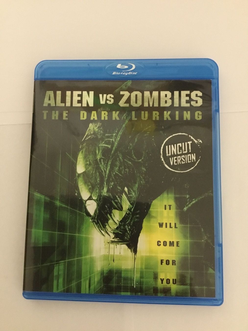 Alle DVDs: Alien vs Zombies Blu Ray – Neu (gemäss Beschreibung) aus Blauen von