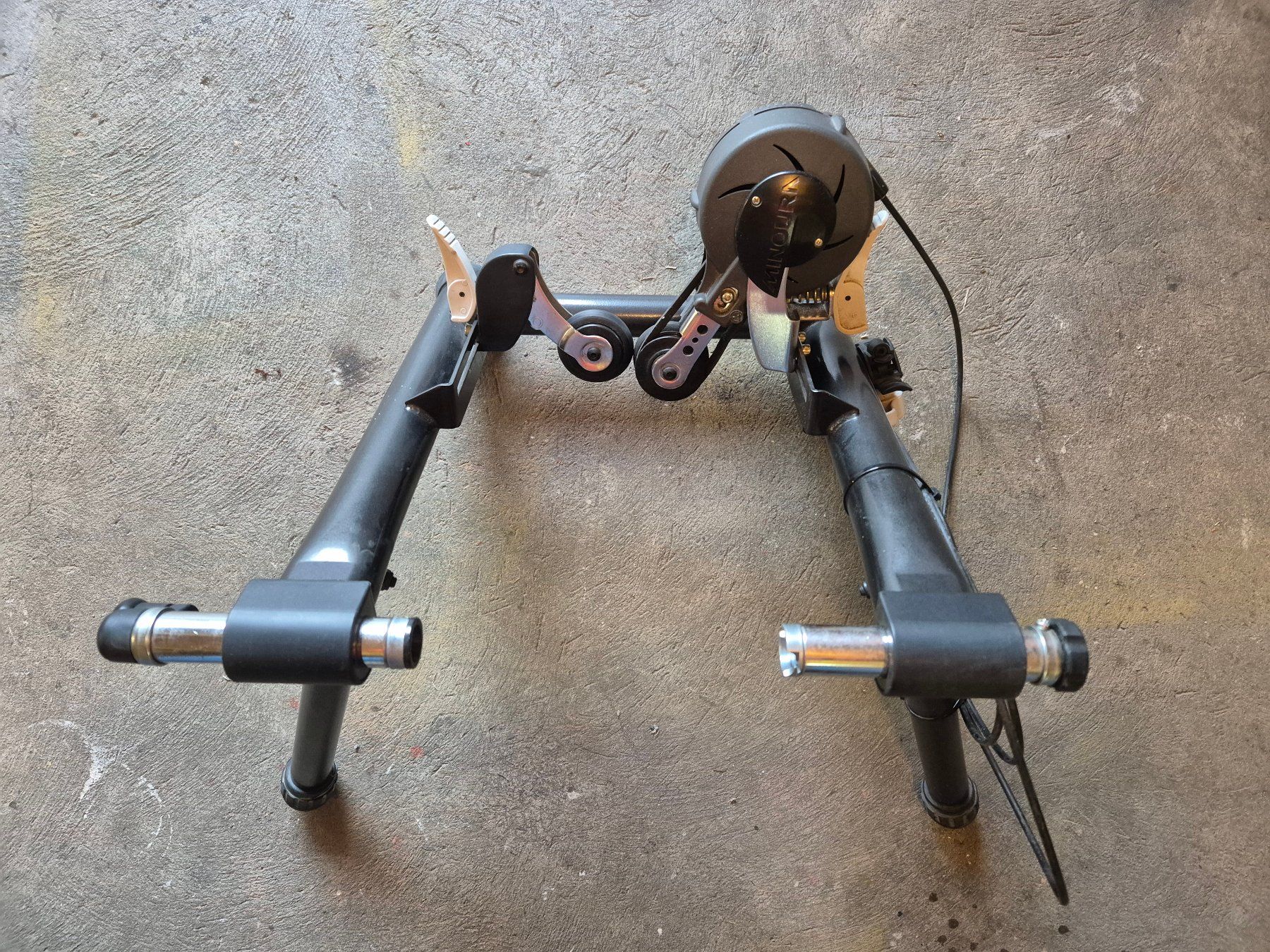 Hometrainer: Velo - Rollentrainer – Usato da Zell LU venduto da Energist 4