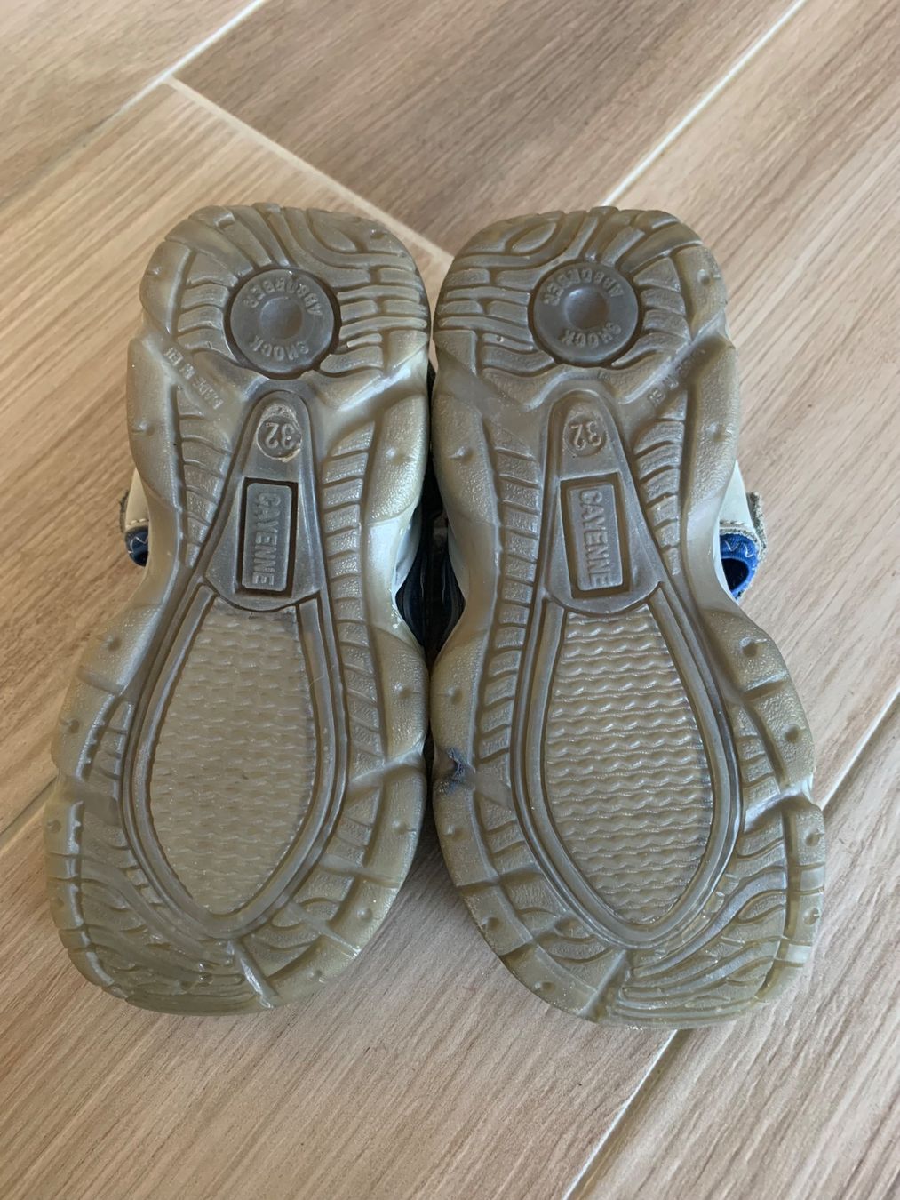 Scarpe per ragazzi: Sandalen Gr. 32 grau-blau – Usato da Rudolfstetten venduto da Joyw 2