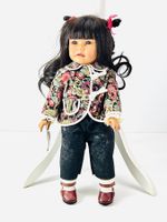 HEIDI OTT Puppe "Asiatisches Mädchen" Handarbeit ca. 1989