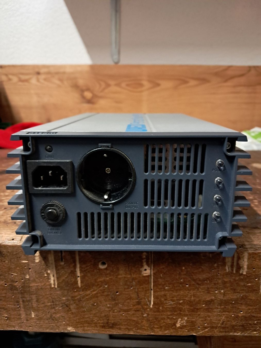 Inverter: Wechselrichter Auto – Usato da Frümsen venduto da reto4168 2
