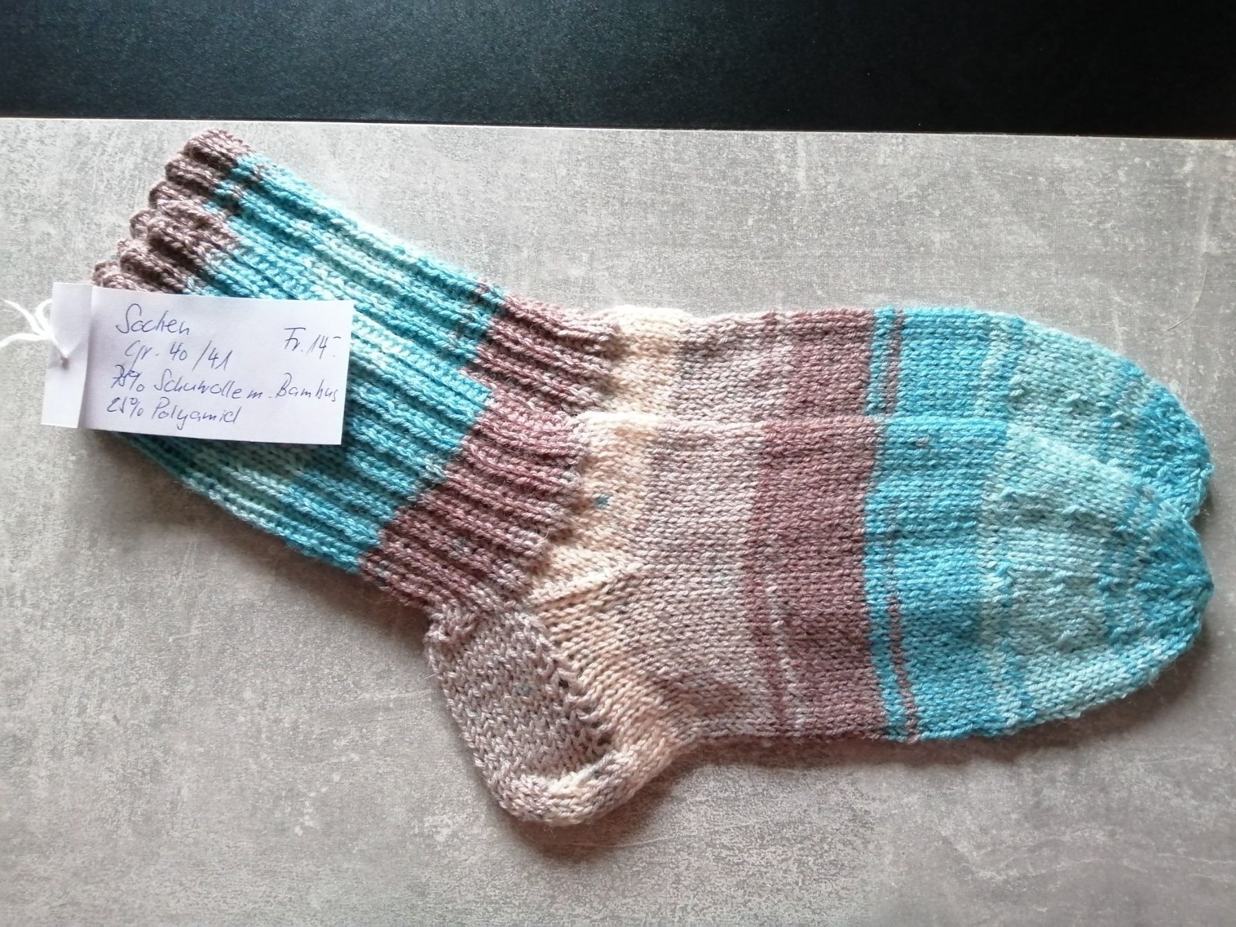 Calze: Socken handgestrickt, Grösse: 40/41 – Nuovo (secondo la descrizione) da Altstätten SG venduto da willipatricia